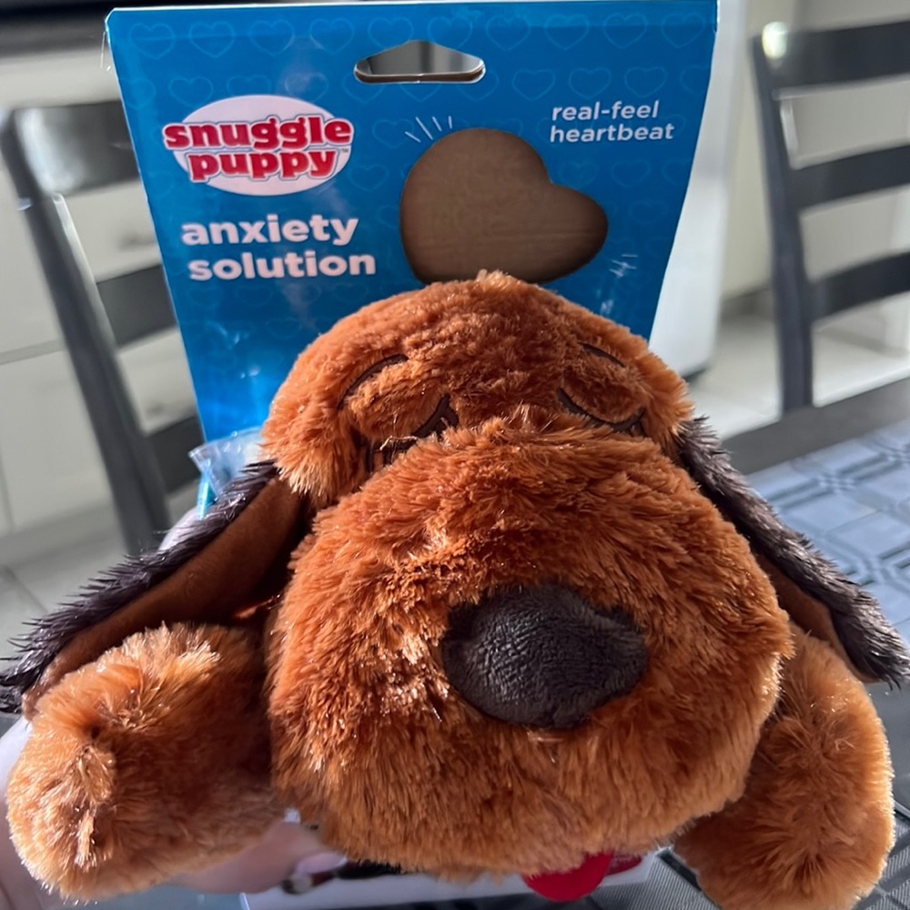 Brown heartbeat snuggle puppy